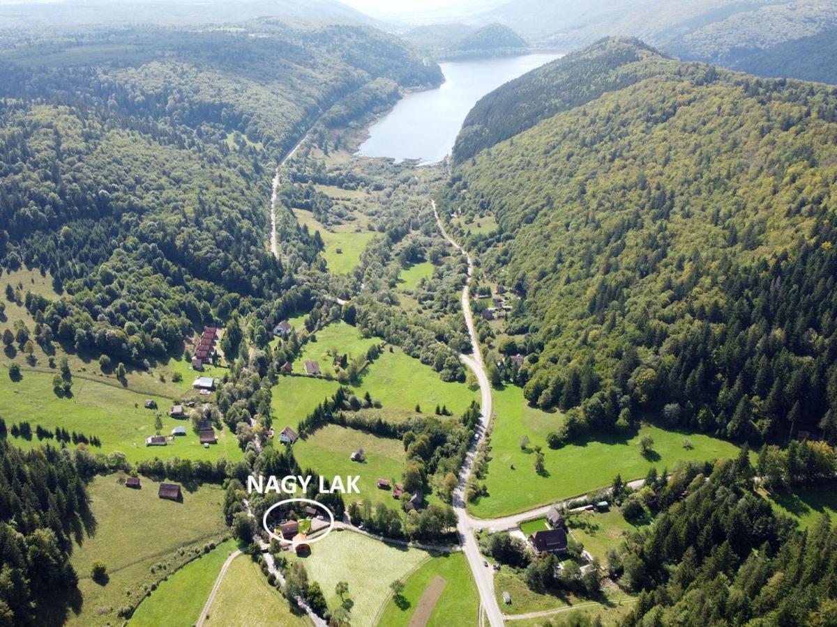 Nagy Lak Villa Sub Cetate Eksteriør billede